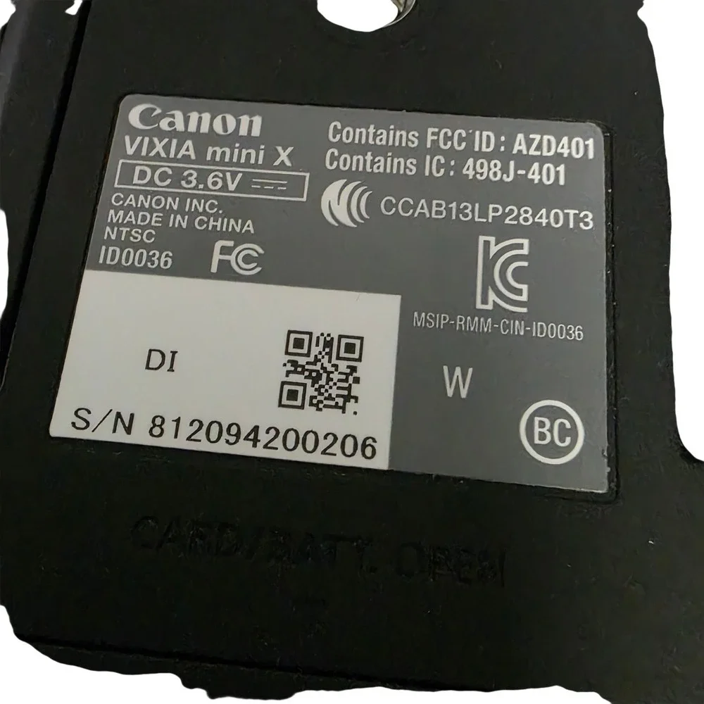 Canon Vixia Mini X Full HD Wi-Fi Camcorder 64GB SD Card‎ Charger